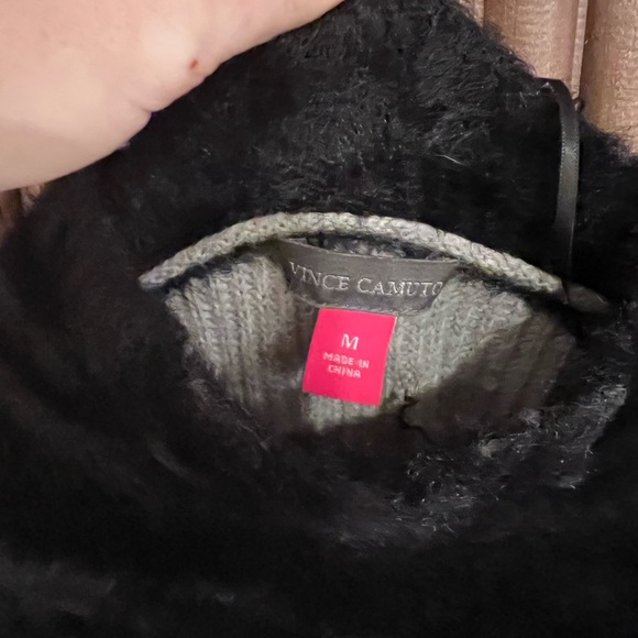 Vince Camuto Color-block Sweater Size Medium - Picture 5 of 5